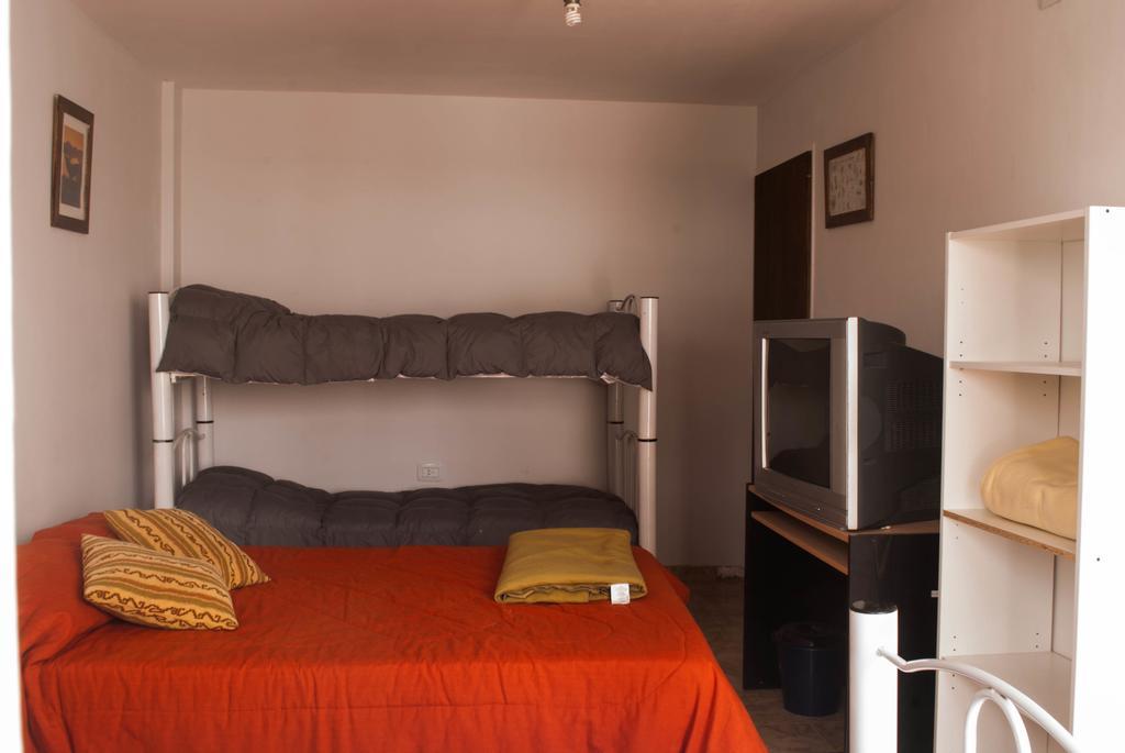 Loica Hostel بويرتو مادرين المظهر الخارجي الصورة